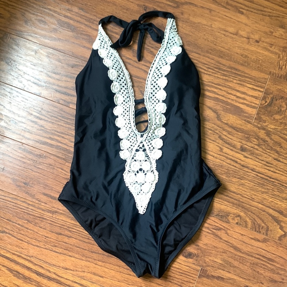 One piece swimsuit